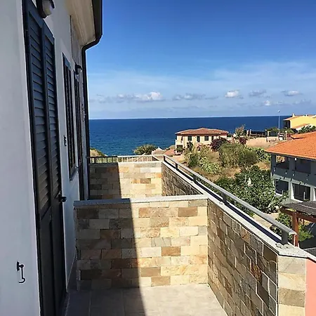 Laciaccia House 아파트 발레도리아